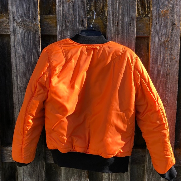 Alpha Industries Reversible Bomber Jacket - Picture 4 of 6